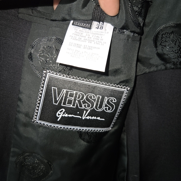 Lion head Versace Blazer - Picture 5 of 8